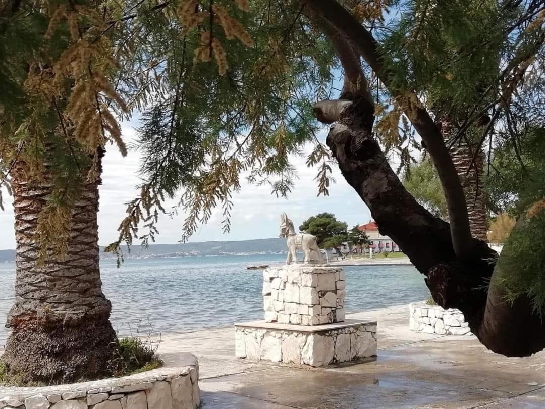 Apartments Toma Kaštela Zewnętrze zdjęcie