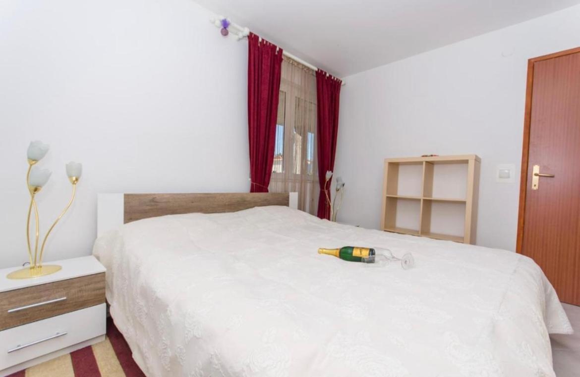Apartments Toma Kaštela Zewnętrze zdjęcie